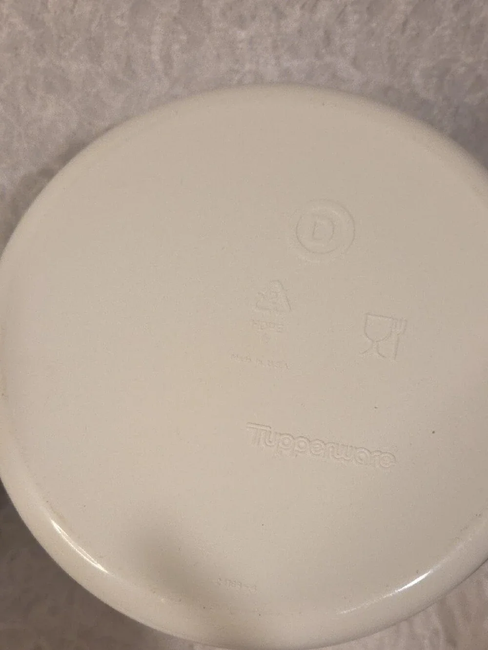 Tupperware one touch
